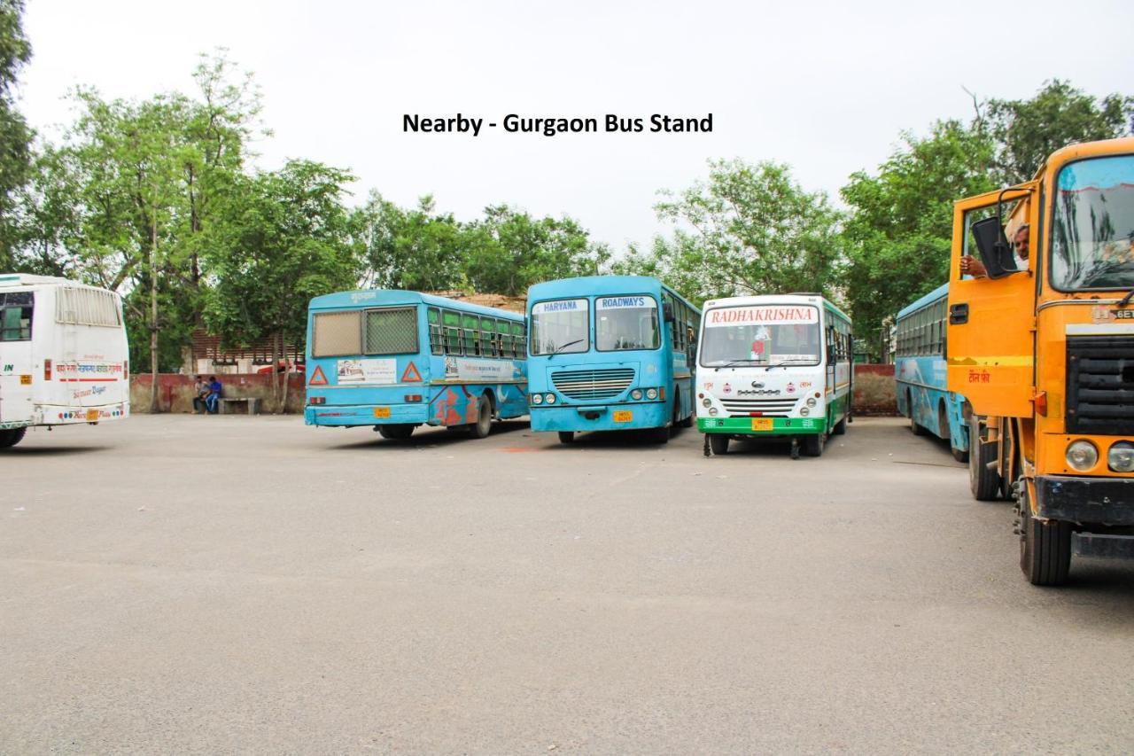 Oyo 8110 Nstay 31 Gurgaon Exterior foto