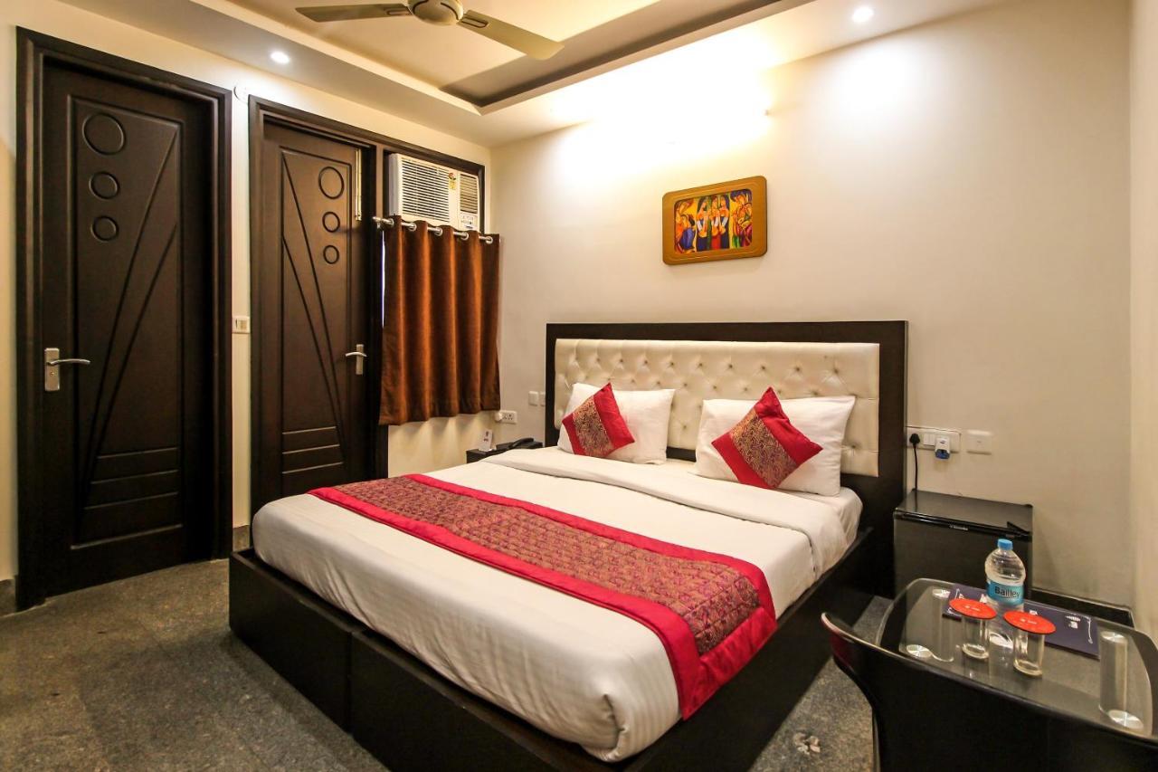 Oyo 8110 Nstay 31 Gurgaon Exterior foto